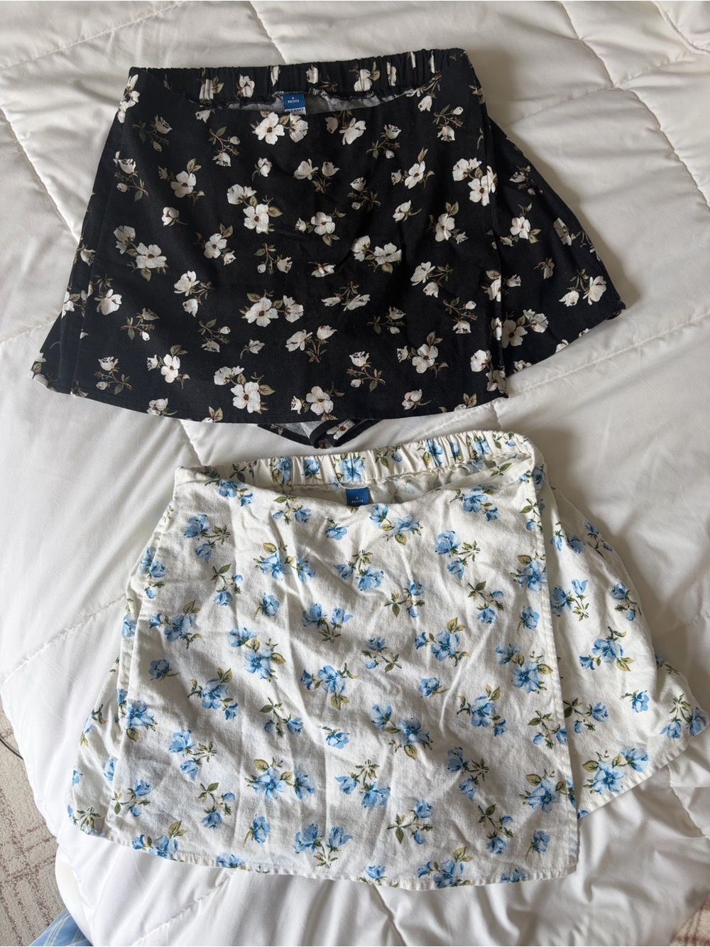 Old navy floral skort bundle